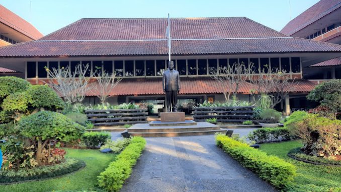 Universitas Indonesia,