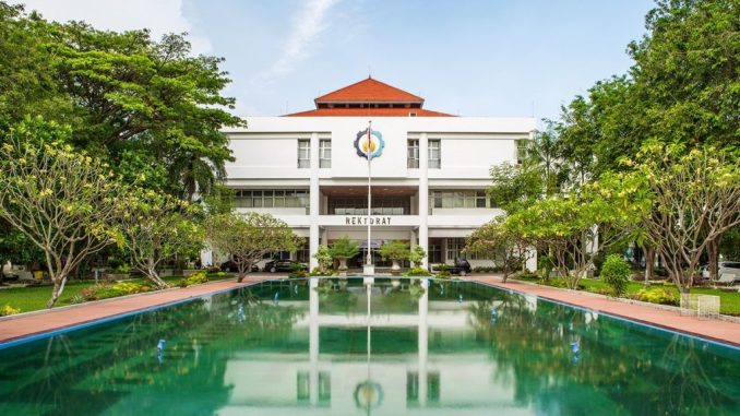 Universitas Teknologi Surabaya,