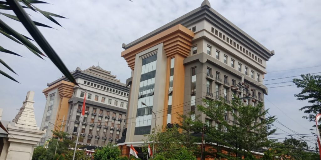 Universitas Wijaya Kusuma Surabaya.