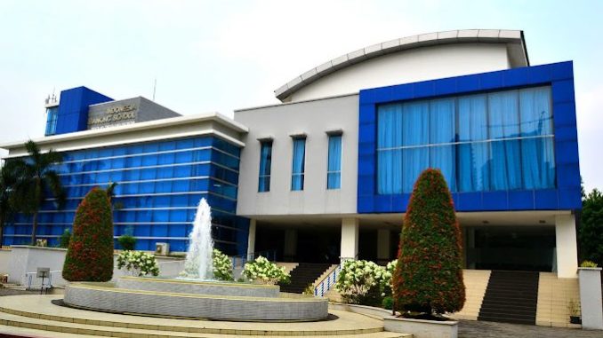 STIE-INDONESIA-BANKING-SCHOOL-678x381 (2)