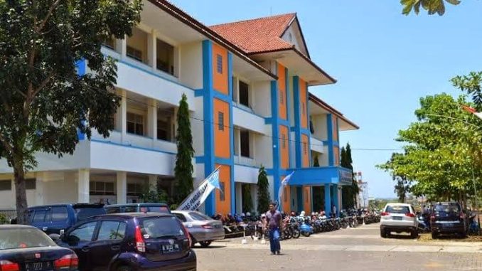 gedung-unpand