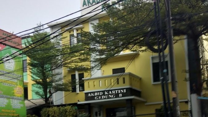politeknik-kartini-jakarta (2)