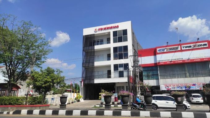 Institut-Teknologi-Dan-Bisnis-ITB-Semarang-680x437-1-678x381 (2)