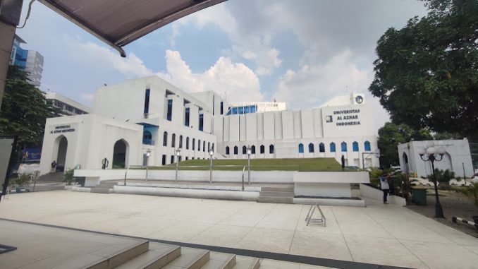 Universitas-Al-Azhar-Indonesia-678x381 (1)