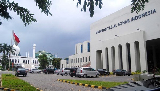 Universitas_Al-Azhar_Indonesia_dan_Masjid_Agung_Al-Azhar_Terlihat_di_Parkir_Utama (2)