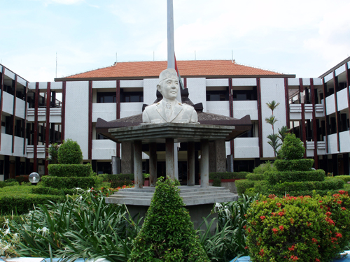 Universitas 17 Agustus 1945 Surabaya