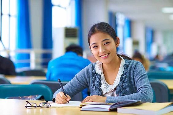 Pretty,Chinese,College,Student,Portrait