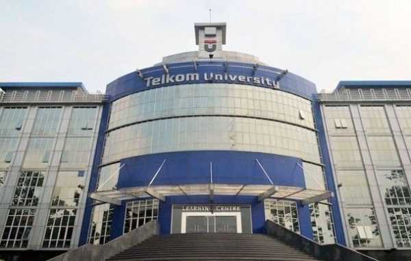 Universitas-Telkom (2)