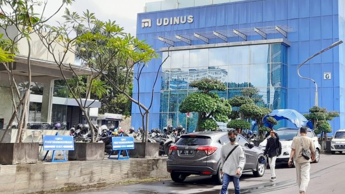 Universitas-Dian-Nuswantoro-678x381